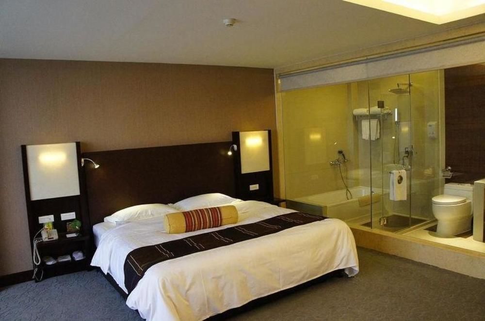 Golden Dragonball Hotel Guilin Bagian luar foto
