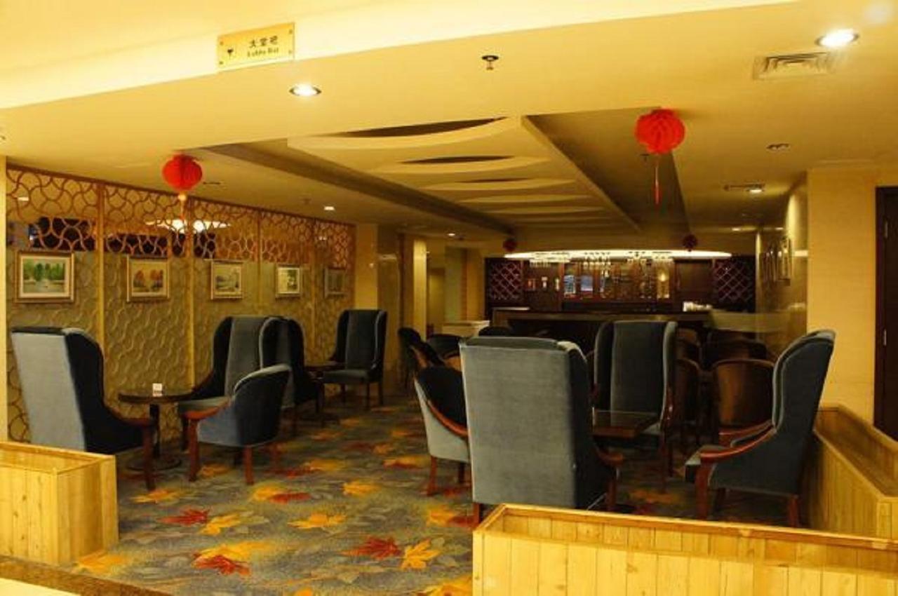 Golden Dragonball Hotel Guilin Bagian luar foto
