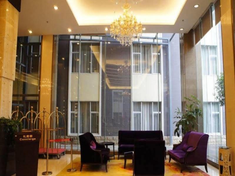 Golden Dragonball Hotel Guilin Bagian luar foto
