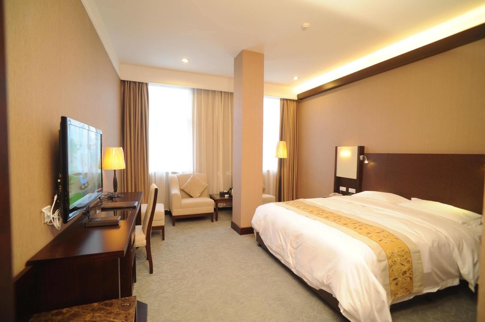 Golden Dragonball Hotel Guilin Ruang foto